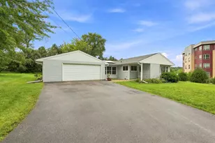354 Maloney Dr, Fitchburg, WI 53713 - Photo 25