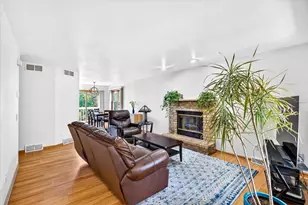 6916 Tottenham Rd, Madison, WI 53711 - Photo 5