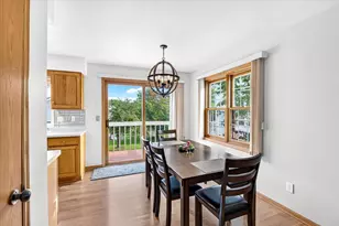 6916 Tottenham Rd, Madison, WI 53711 - Photo 9