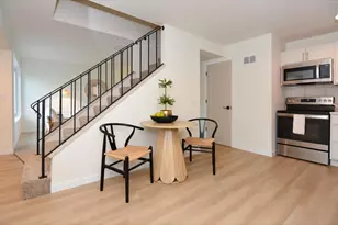 442 East Bluff, Madison, WI 53704 - Photo 5