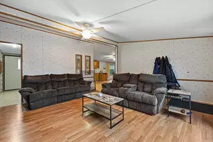 4823 Schoen Rd, Racine, WI 53182 - Photo 9