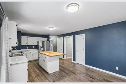 800 Sunnybrook Drive, DeForest, WI 53532 - Photo 5
