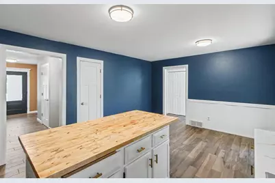 800 Sunnybrook Drive, DeForest, WI 53532 - Photo 9