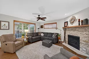 1657 O'Keeffe Ave, Sun Prairie, WI 53590 - Photo 17