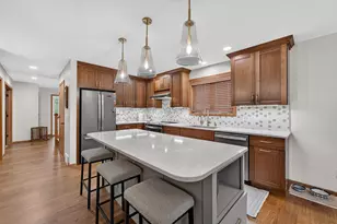 1657 O'Keeffe Ave, Sun Prairie, WI 53590 - Photo 7