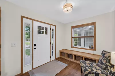 1657 Okeeffe Avenue, Sun Prairie, WI 53590 - Photo 3