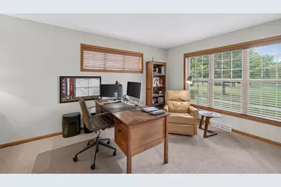 1657 Okeeffe Avenue, Sun Prairie, WI 53590 - Photo 5