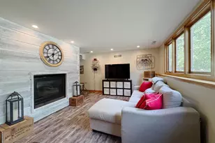 100 Canterbury Ct, Waunakee, WI 53597 - Photo 19