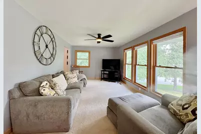 100 Canterbury Court, Waunakee, WI 53597 - Photo 3