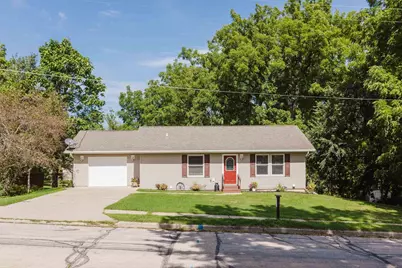 535 Broad Street, Mineral Point, WI 53565 - Photo 31