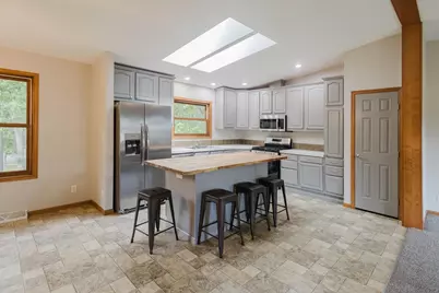 535 Broad Street, Mineral Point, WI 53565 - Photo 7