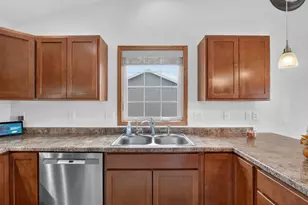 2524 S Terrace St, Janesville, WI 53546 - Photo 17