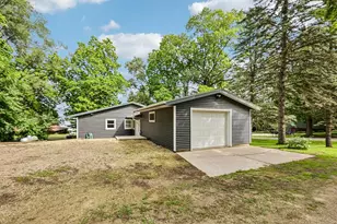 101 Potowatomi Dr, Edgerton, WI 53534 - Photo 9