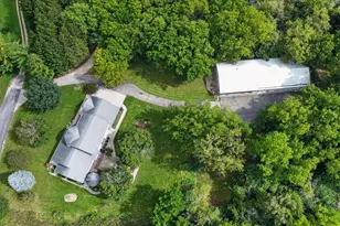 7901 Windermere Ct, Cross Plains, WI 53528 - Photo 3