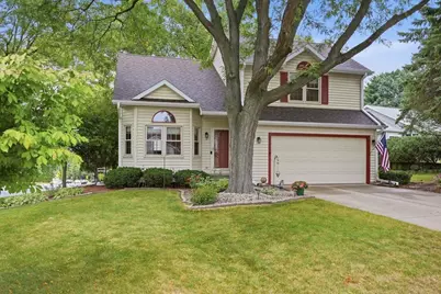 2 Cottonwood Circle, Madison, WI 53704 - Photo 9