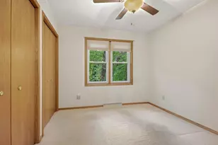 2 Cottonwood Cir, Madison, WI 53704 - Photo 33