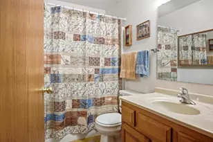 2 Cottonwood Cir, Madison, WI 53704 - Photo 39