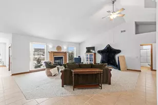2026 Stonehaven Dr, Sun Prairie, WI 53590 - Photo 5