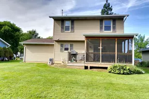 3205 Clove Dr, Madison, WI 53704 - Photo 3