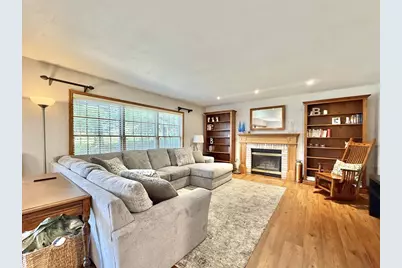 605 Cambridge Drive, Janesville, WI 53548 - Photo 3