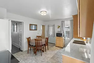 306 W Edgewater St, Portage, WI 53901 - Photo 13