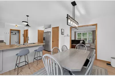 3713 Frosted Leaf Drive, Madison, WI 53719 - Photo 7