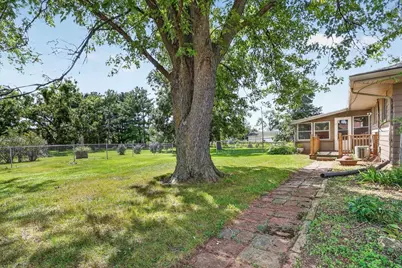 801 W Highway 11, Janesville, WI 53546 - Photo 31