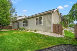 250 Wind Stone Dr, Madison, WI 53718 - Photo 33