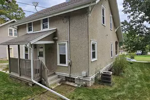 821 Summit St, Baraboo, WI 53913 - Photo 5
