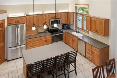 1299 St Patrick Way, Sun Prairie, WI 53590 - Photo 15