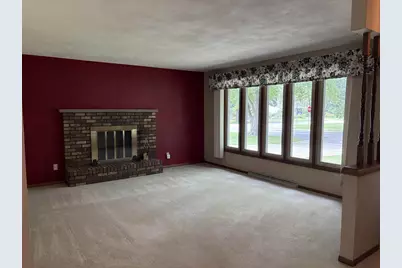 439 Higgins Drive, Janesville, WI 53536 - Photo 3