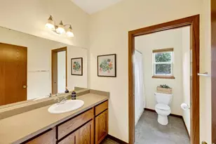 702 McLean Dr, Madison, WI 53718 - Photo 33