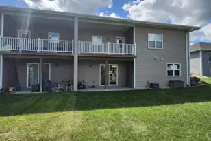 720 Forest Edge Dr, Mazomanie, WI 53560 - Photo 5
