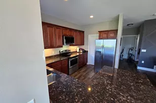 1843 Park View Dr, Baraboo, WI 53913 - Photo 5