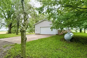 N9592 Yew Rd, Beaver Dam, WI 53916 - Photo 9