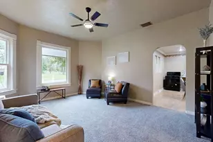 625 Grove St, Fort Atkinson, WI 53538 - Photo 3