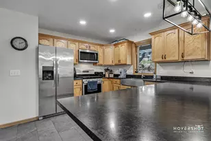 519 Vine St, Baraboo, WI 53913 - Photo 25