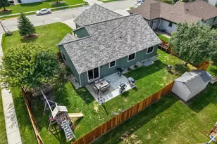 141 Shawn Ave, Arlington, WI 53911 - Photo 9