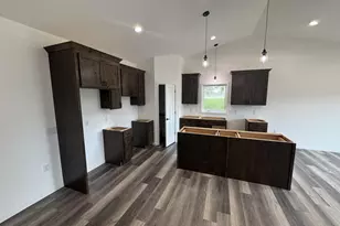 400 Hollander St, Markesan, WI 53946 - Photo 9