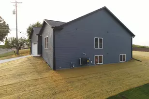 400 Hollander St, Markesan, WI 53946 - Photo 7
