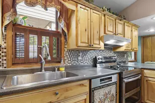 909 E Milwaukee St, Argyle, WI 53504 - Photo 9