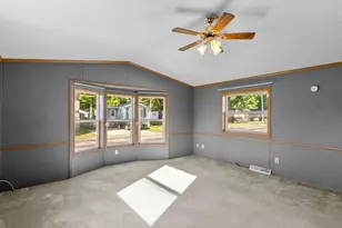 5 Beechwood Dr, Sheboygan, WI 53081 - Photo 5