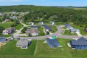 2070 Fawn Valley Ct, Reedsburg, WI 53959 - Photo 7