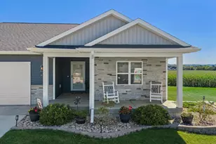 2070 Fawn Valley Ct, Reedsburg, WI 53959 - Photo 3