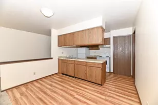 718 W Grange Ave, Milwaukee, WI 53221 - Photo 7