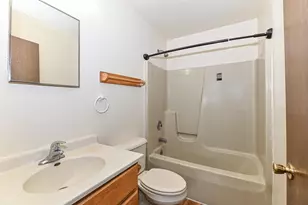 718 W Grange Ave, Milwaukee, WI 53221 - Photo 15
