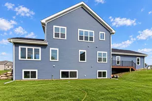 4067 Royal View Dr, DeForest, WI 53532 - Photo 5
