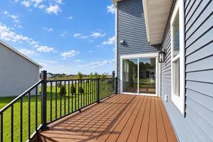 4067 Royal View Dr, DeForest, WI 53532 - Photo 7