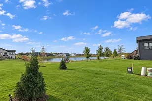 4067 Royal View Dr, DeForest, WI 53532 - Photo 9