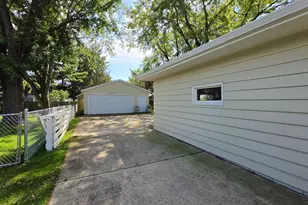 1213 Kellogg Ave, Janesville, WI 53546 - Photo 37